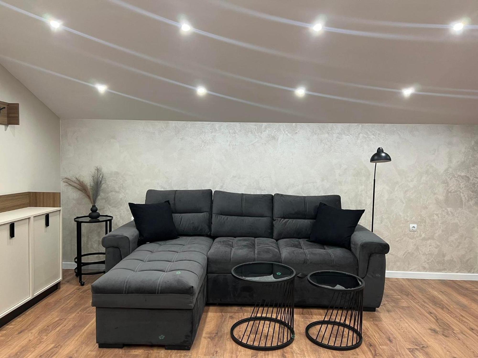 Хотел Vip Apart House Pleven Exterior foto