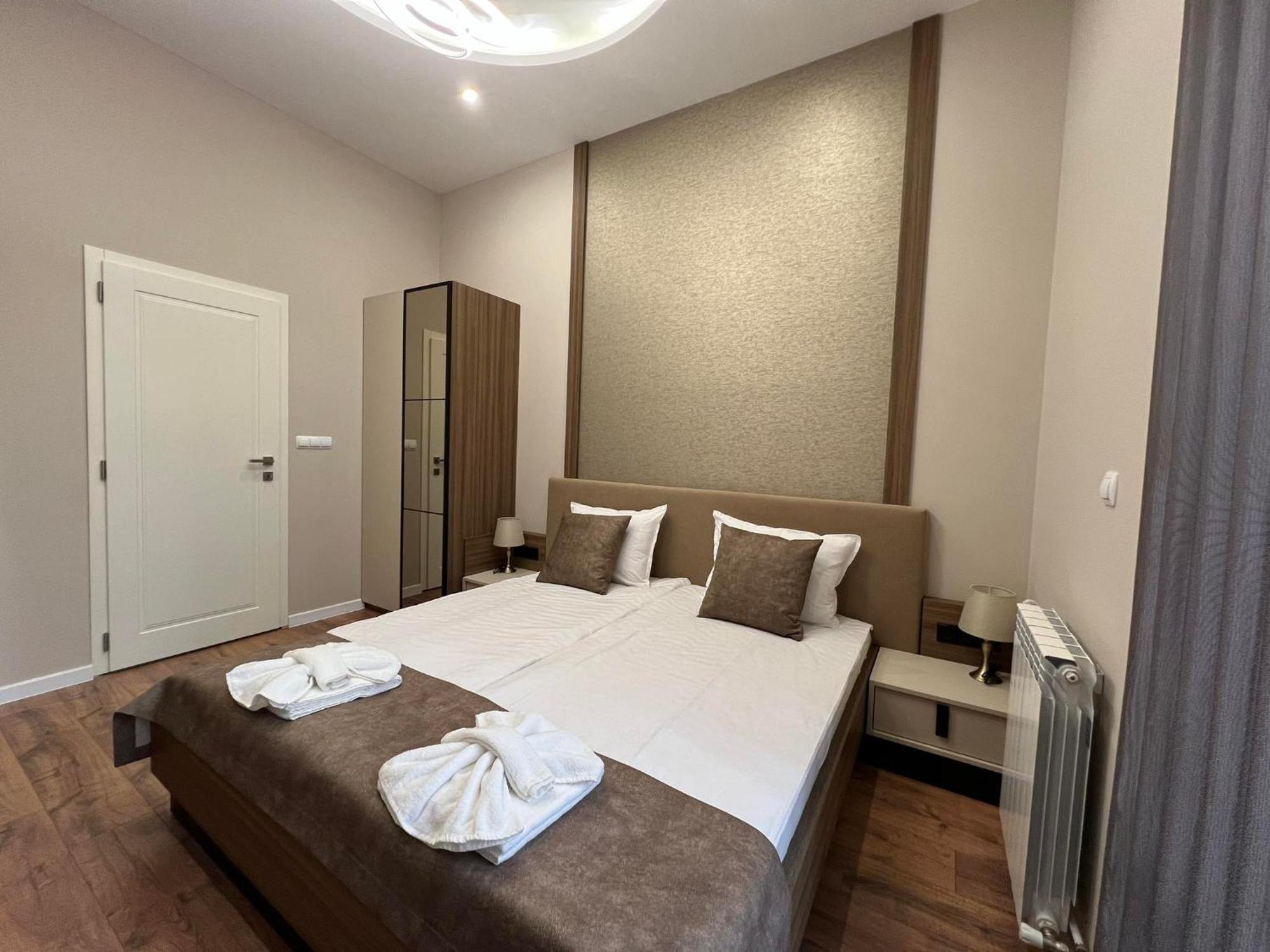Хотел Vip Apart House Pleven Exterior foto
